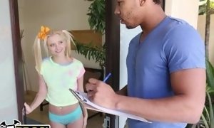 Lil' ash-blonde Riley star almost Gets Split In Half