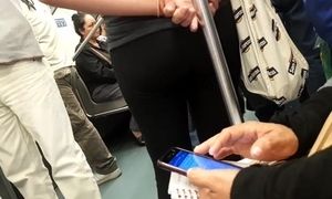 Jiggly panty in the subway