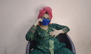 Desi Horny Beautiful Bhabi Masturbating-Hindi Audio ????