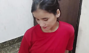 Sister in law ko bathroom me patak ke jabar dasti pela