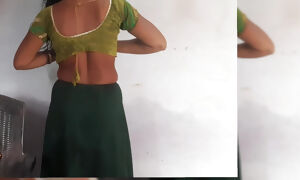 The desi daughter-in-law of the beautiful village is persuading her brother-in-law to take off her clothes in front of her, the beautiful desi sister-