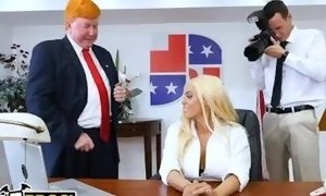 Luna star Gets gripped By The vulva At The white house!