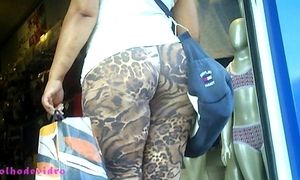 Bum gigantic cougar in leaving the gym E 136