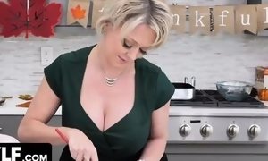 Scorching blonde milf Gets Her raw cooch rammed With yam-sized throbbing lollipop On Thanksgiving