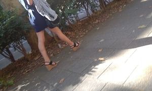 Uber-sexy gams and high-heeled shoes