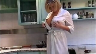 Gorgeous Big Natural Tits Milf