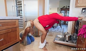 Black Milf Booty Eaters Anonymous - Avery Jane And Isabella Nice