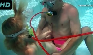 David nails Samantha underwater hard-core