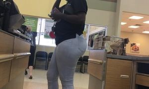 Candid cougar at publix with a phatty 1