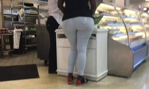 Candid cougar at publix with a phatty 2