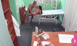 FakeHospital medic decides fucky-fucky is the best treatment available