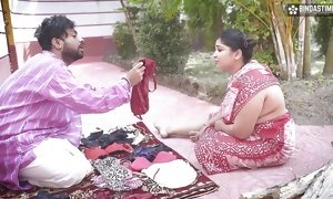 Desi hooter-sling and g-string Salesman Bade Bade Dudhwali Gao ki Chhori Ko hooter-sling ke badale Chod Diya Maje Lekar ( Hindi Audio )